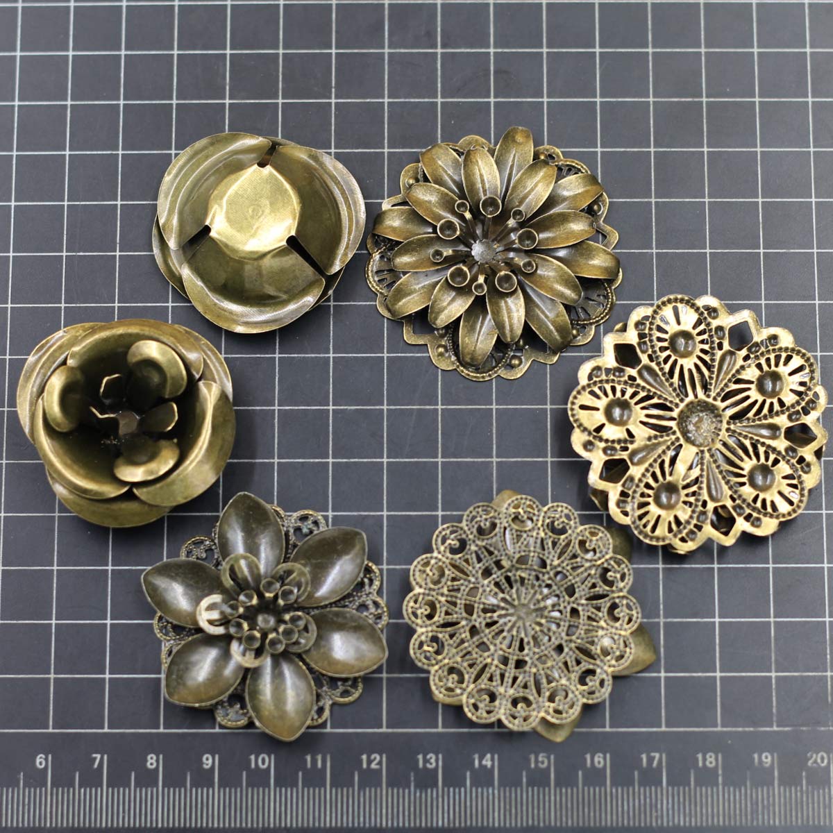 6 pezzi di abbellimenti combin - Embellish Craft recensione e prezzo